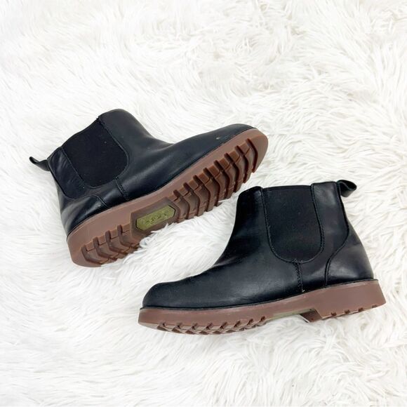 UGG Australia Callum Unisex Water Repellent  Boots - Picture 5 of 10